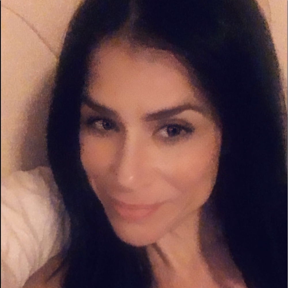 Meet your Posher, Yasmin